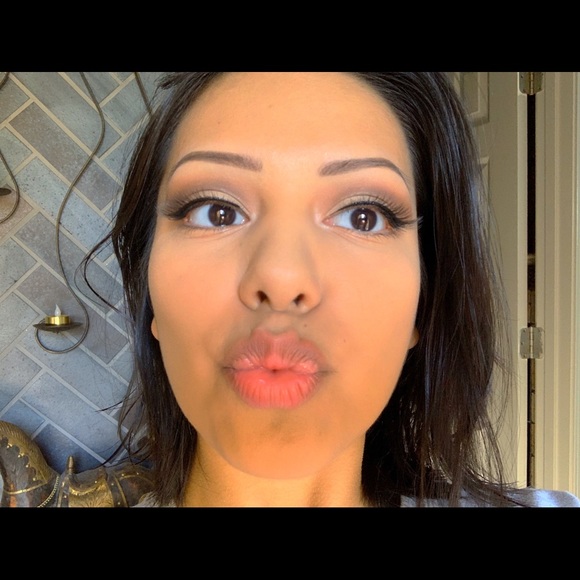 Meet your Posher, Abby - Picture 1 of 1